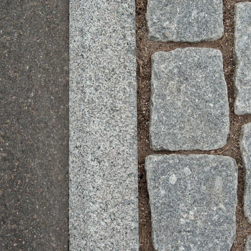 Stokhugget kantsten med fas