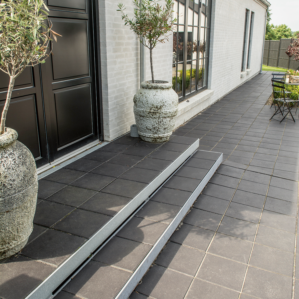 IBF Sort Plus fliser 30x30x6 cm