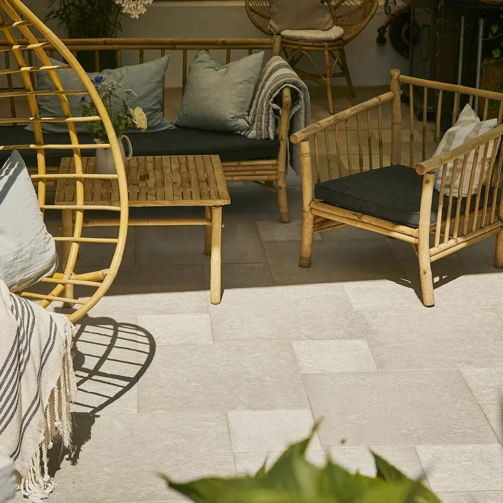 IBF Struktur flise Lys sand (60x60x4 cm)