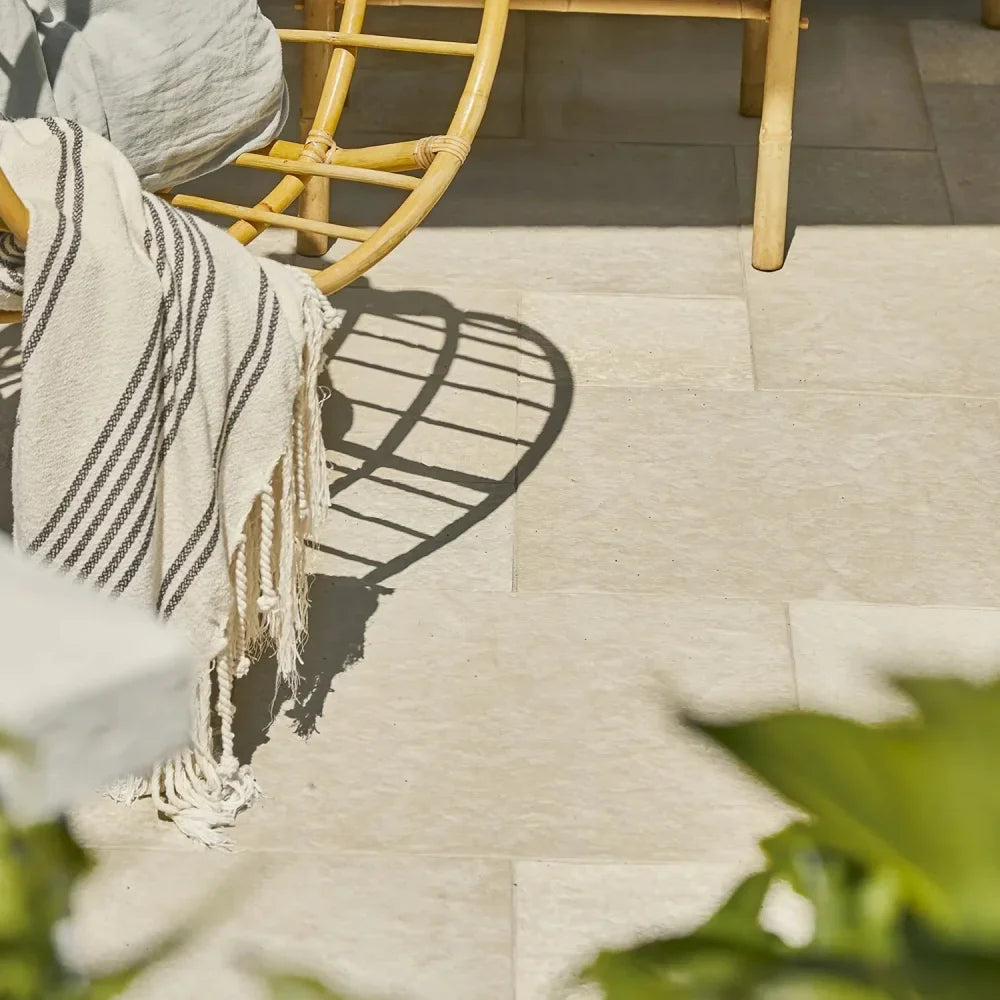 IBF Struktur flise Lys sand (60x60x4 cm)