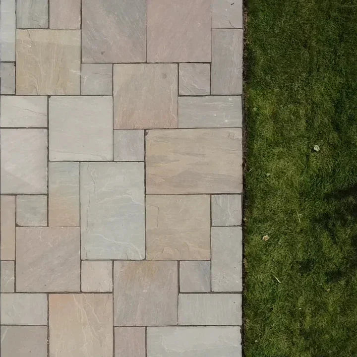 Sandsten i romersk mønster Mahogni