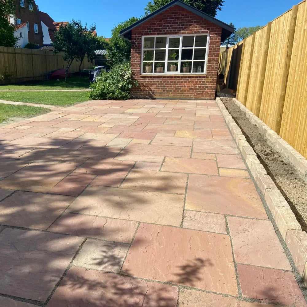 Sandsten i romersk mønster Red